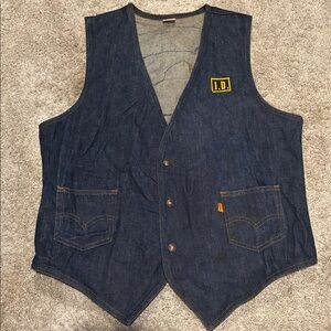 Levi's VINTAGE Golden Riders Dark Blue Denim Vest with Pockets Rochester NY